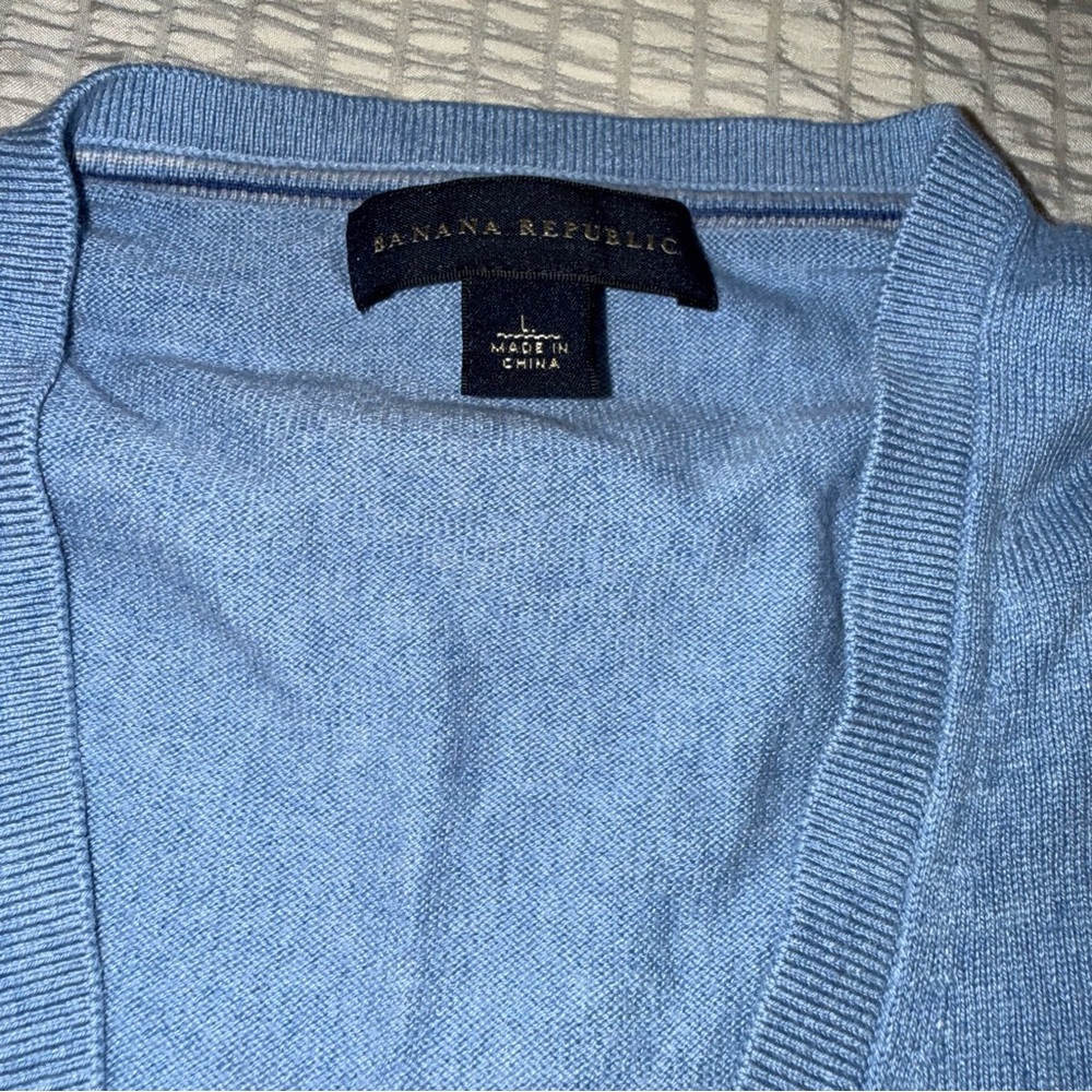 Light Blue BR Silk Cashmere Blend V Neck Sweater large - Picture 2 of 4